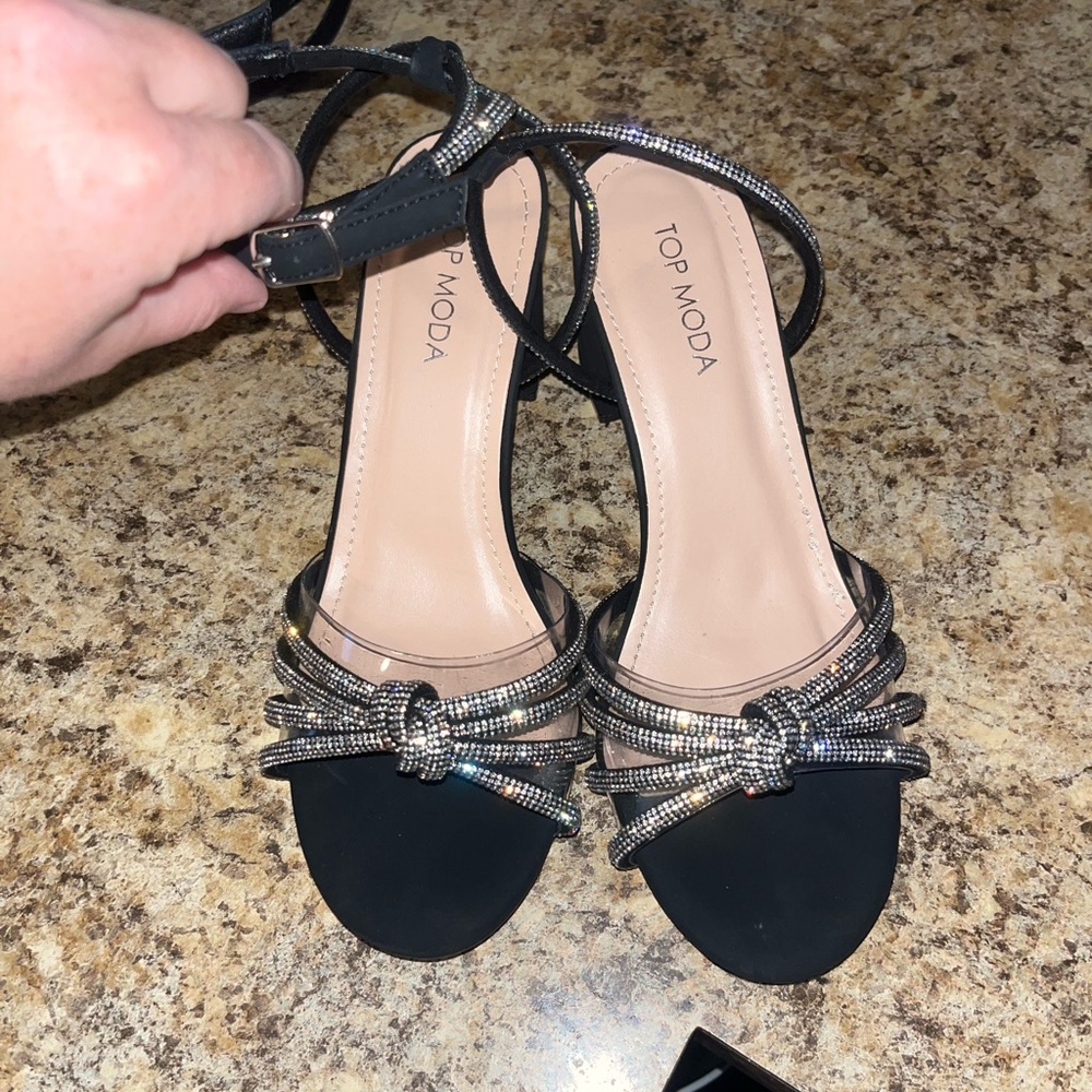 Top Moda Black and Silver Women's Sandals